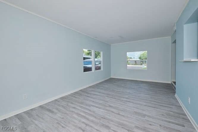 4370 Deleon St - Photo 5 of 47