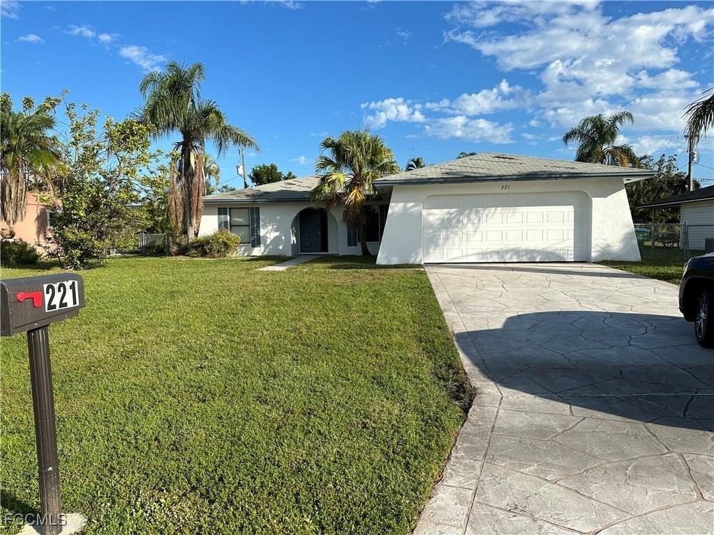 221 Sw 34th Ter - Photo 2 of 18