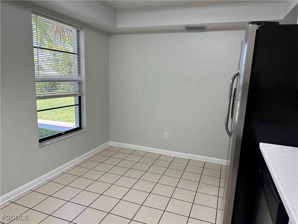 221 Sw 34th Ter - Photo 5 of 18