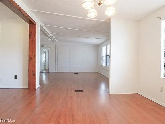 5370 Countryfield Cir - Photo 7 of 32