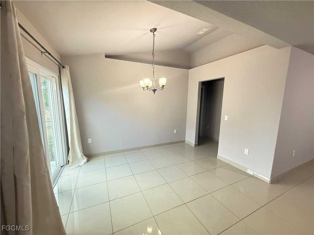 3207 54th St W - Photo 4 of 13