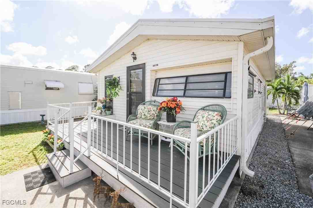 8628 Firwood Dr - Photo 5 of 20