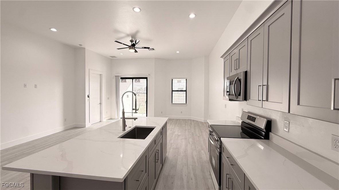 2104 Ne 16th Ter - Photo 2 of 14