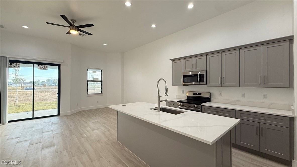 2104 Ne 16th Ter - Photo 4 of 14