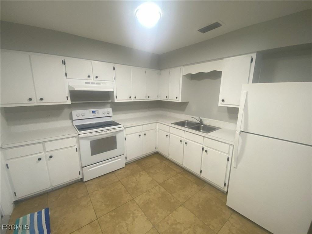 12607 1st St - Photo 2 of 6