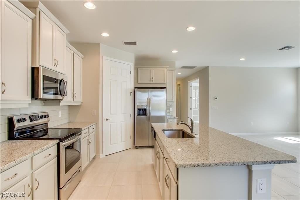 15230 Torino Ln - Photo 2 of 12