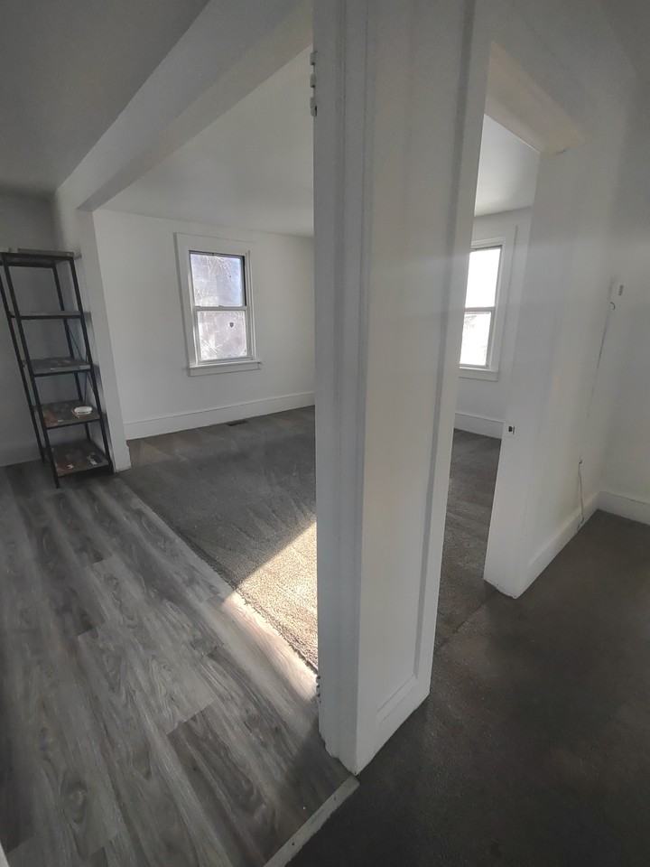 412 New Rd #B - Photo 3 of 10