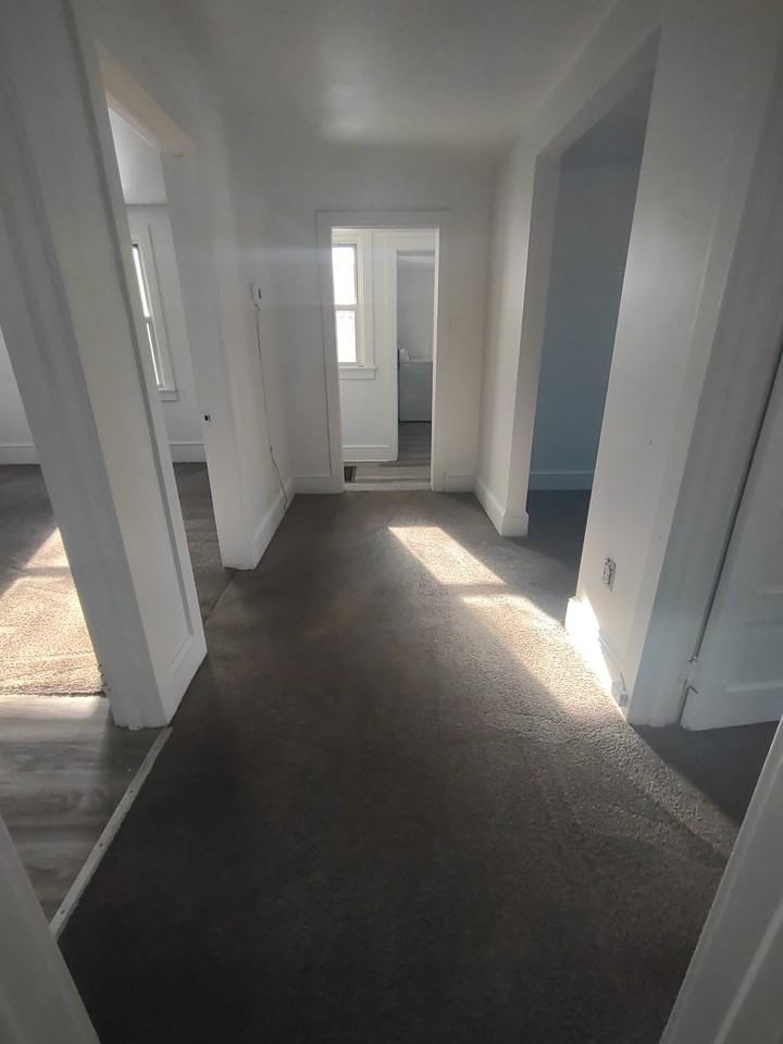 412 New Rd #B - Photo 4 of 10