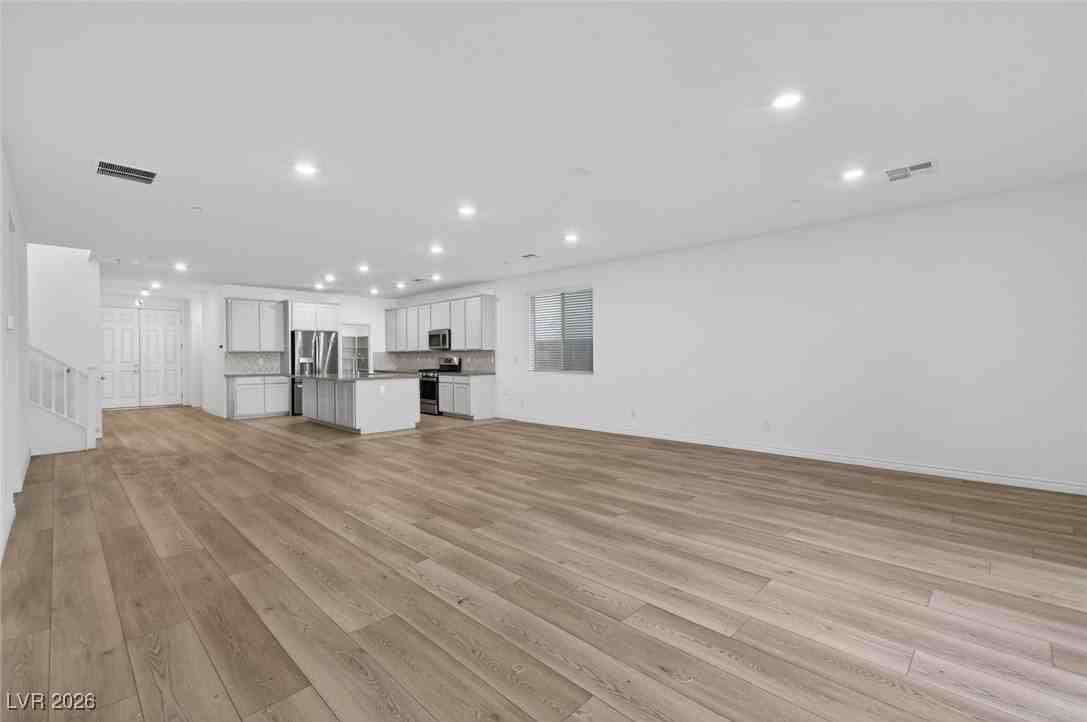 238 Polaris Ridge Ave - Photo 3 of 37