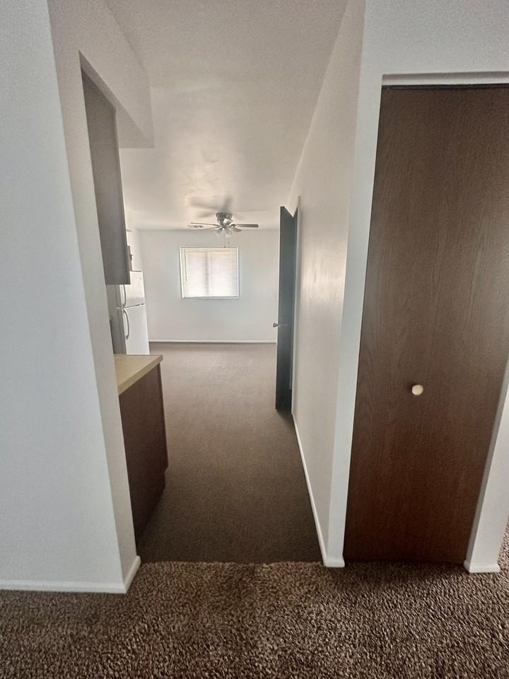 1124 Camellia Dr Apt 3 #3 - Photo 4 of 8