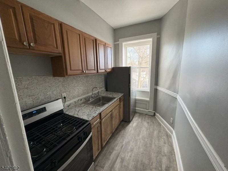 197 North Ave - Photo 4 of 14