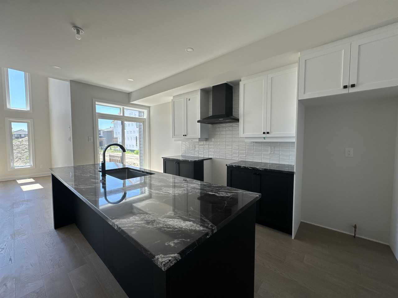 111 Bristol Cres #1 - Photo 3 of 24