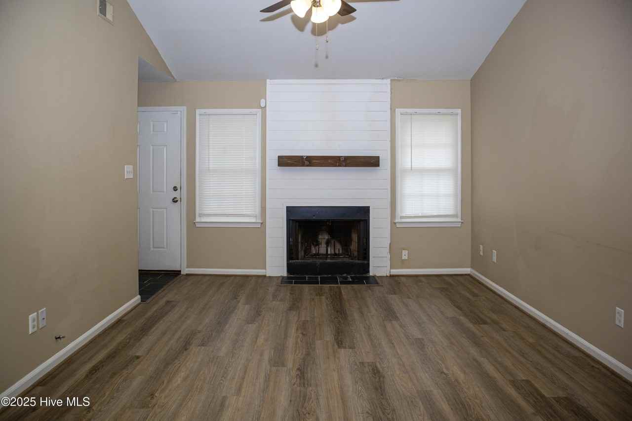 124 Pintail Ln - Photo 3 of 15