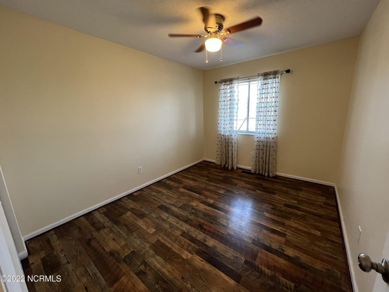 165 Brown Blvd Unit Q #Q - Photo 4 of 21