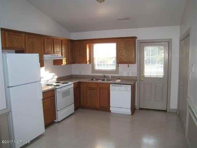 145 Starling Rd ## 2 - Photo 6 of 10