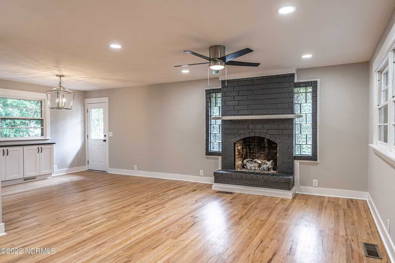 440 W Maine Ave - Photo 6 of 28