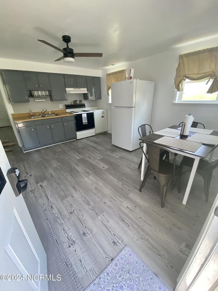 3383 W Railroad Blvd - Photo 5 of 11