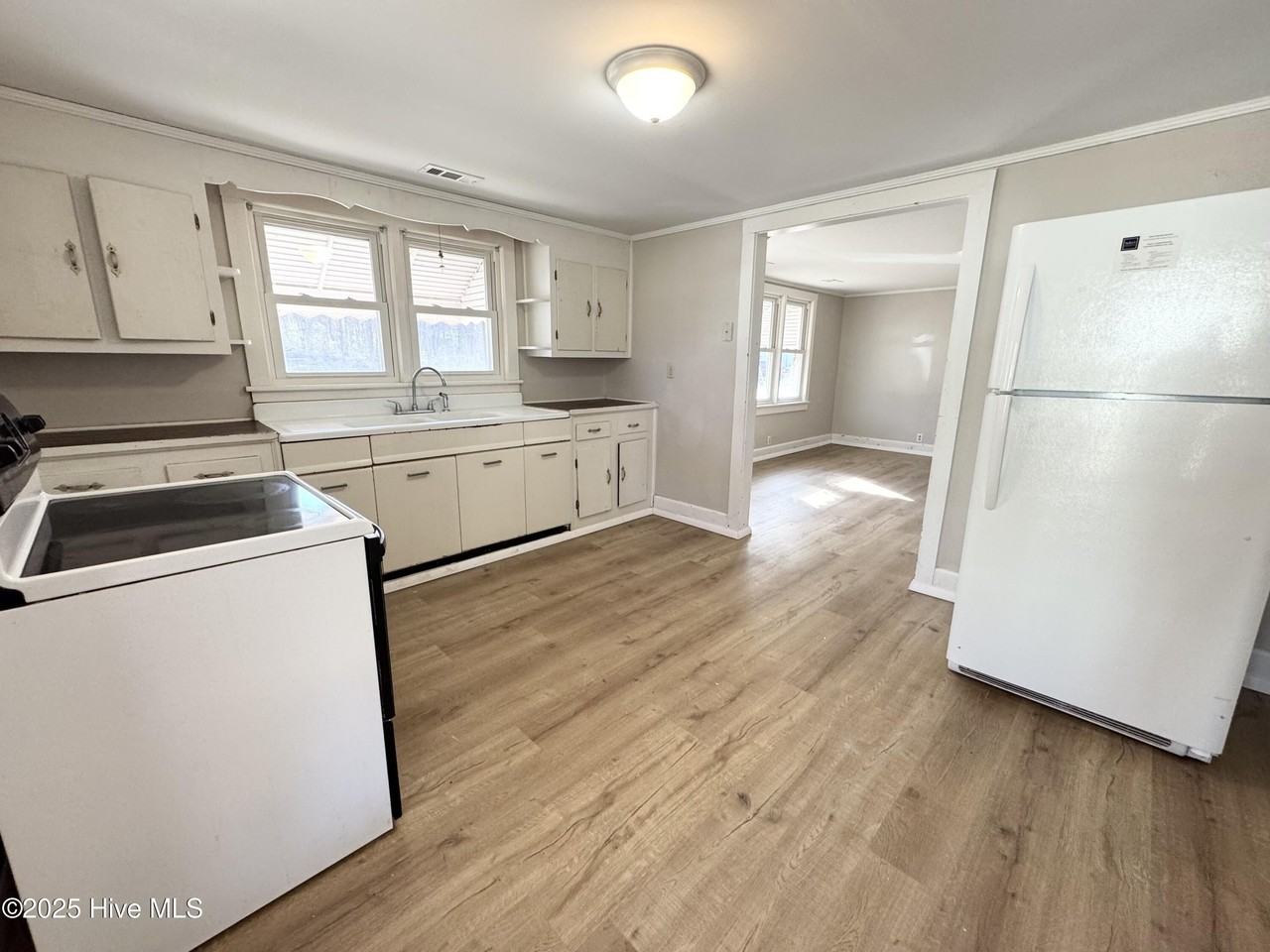 1005 Parsonage St - Photo 7 of 7