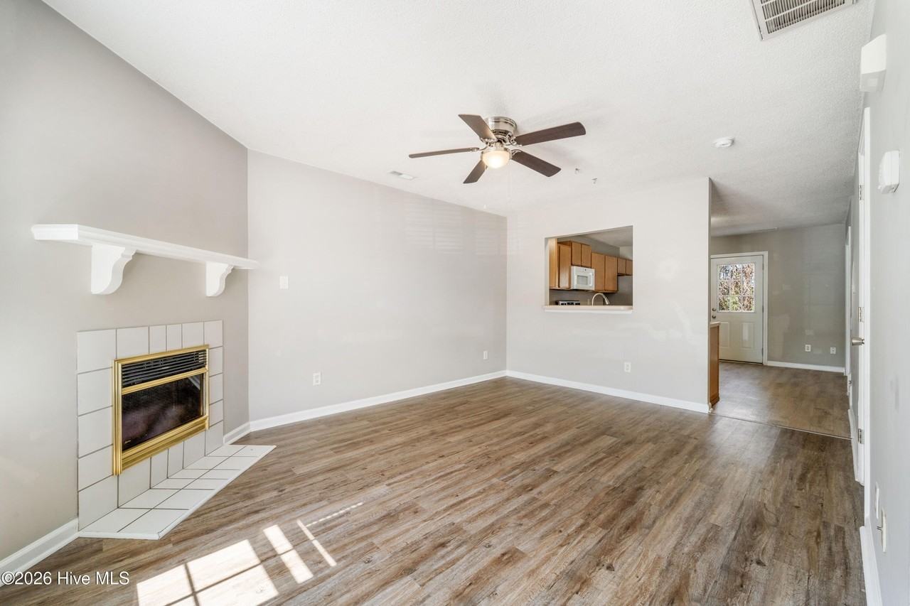 977 W Pueblo Dr - Photo 4 of 23