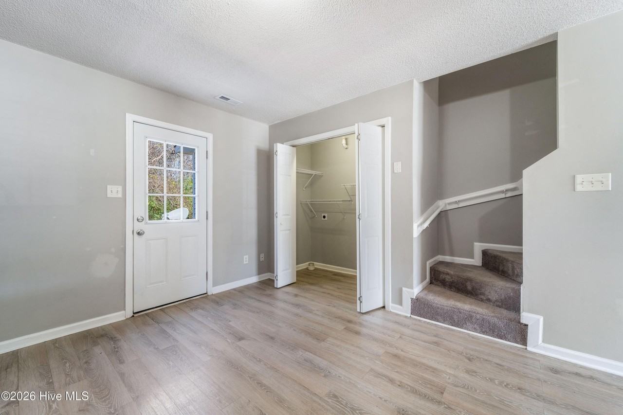 977 W Pueblo Dr - Photo 6 of 23