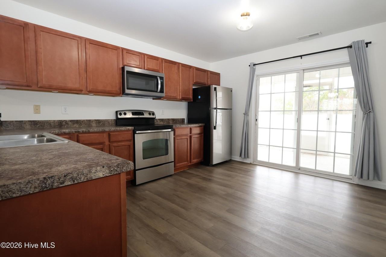 9010 Banister Loop - Photo 4 of 14