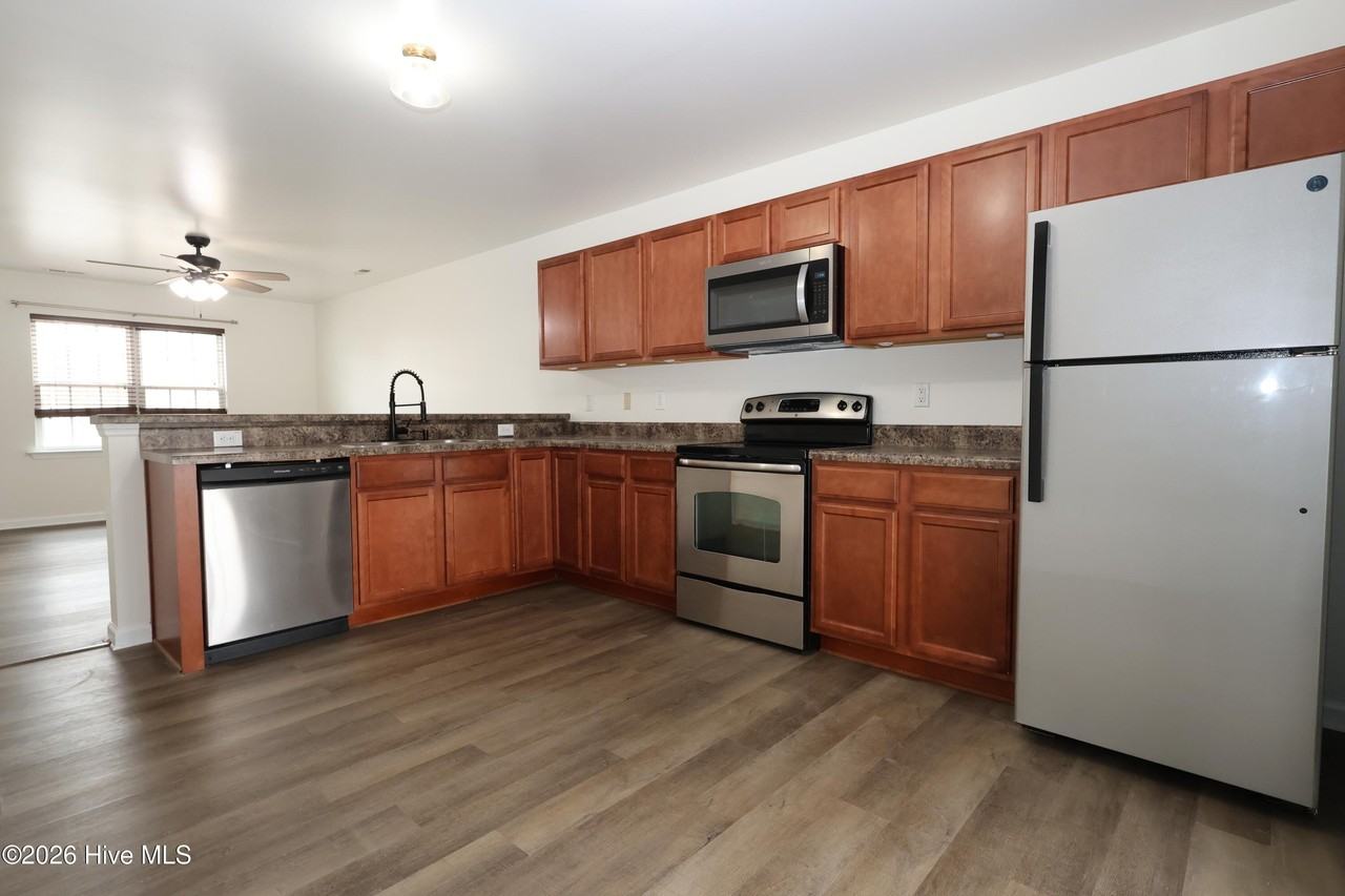 9010 Banister Loop - Photo 5 of 14