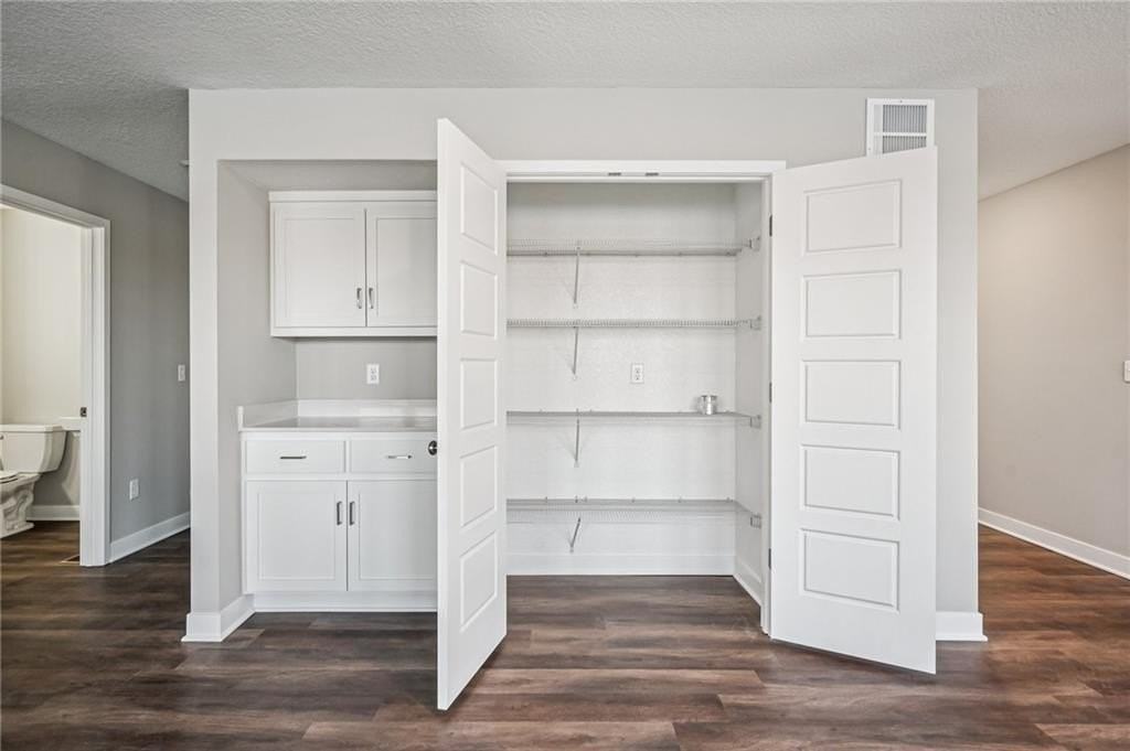 8736 Sw Brickell Dr - Photo 6 of 30