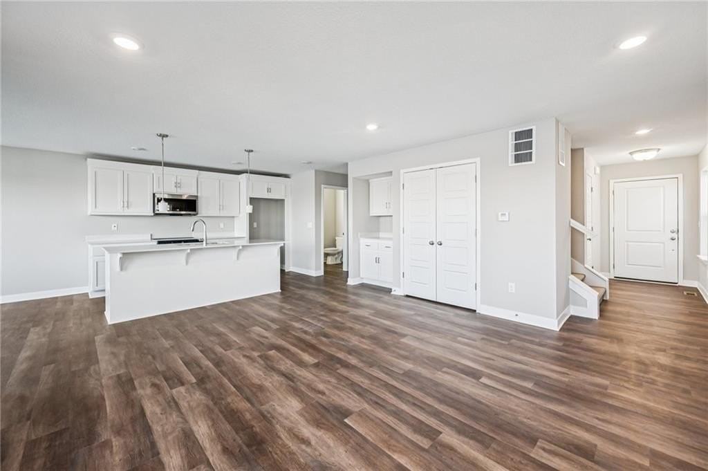 8736 Sw Brickell Dr - Photo 7 of 30