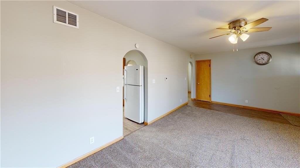 902 N Cedar St - Photo 5 of 19