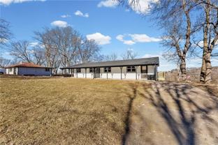 606 E 164th Ter Apt A #A - Photo 1 of 1