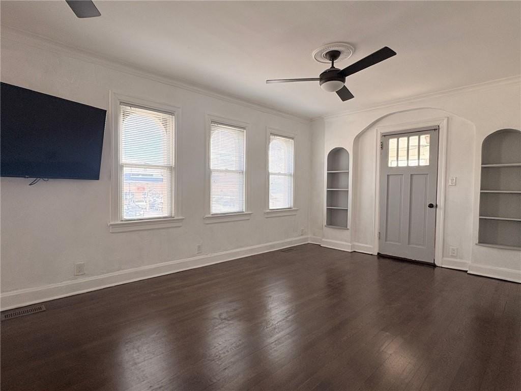 4516 Rainbow Blvd - Photo 5 of 38