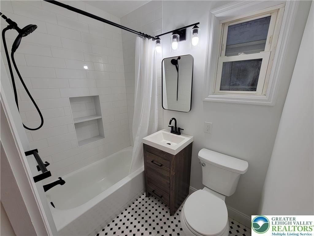 746 Linden St Unit 1 #1 - Photo 6 of 15