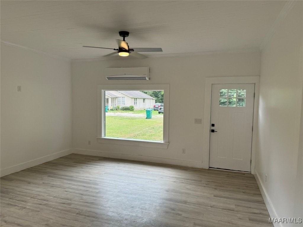 220 N Ashurst Ave - Photo 2 of 5