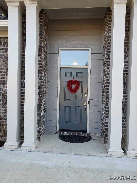 9407 Crescent Lodge Cir - Photo 2 of 36