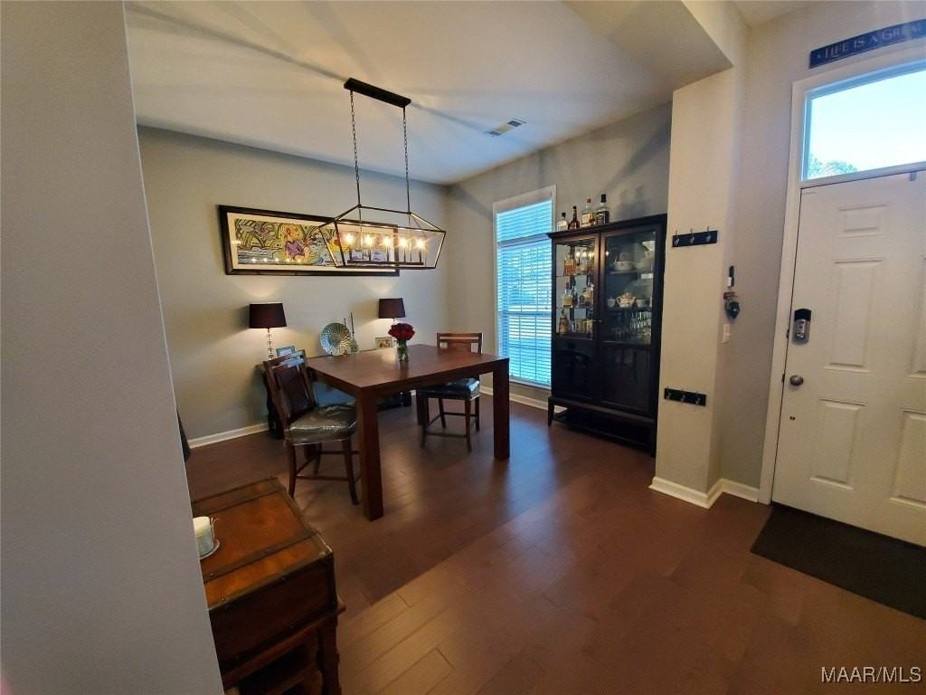 9407 Crescent Lodge Cir - Photo 6 of 36