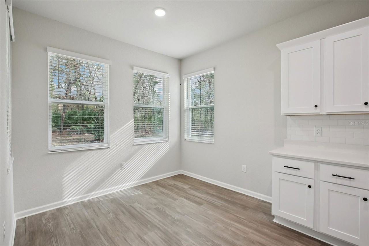 64 Cactus St - Photo 4 of 8