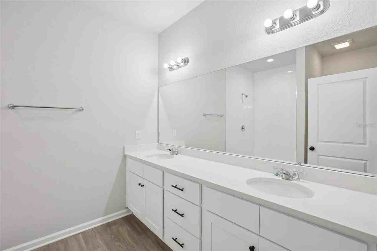 64 Cactus St - Photo 6 of 8