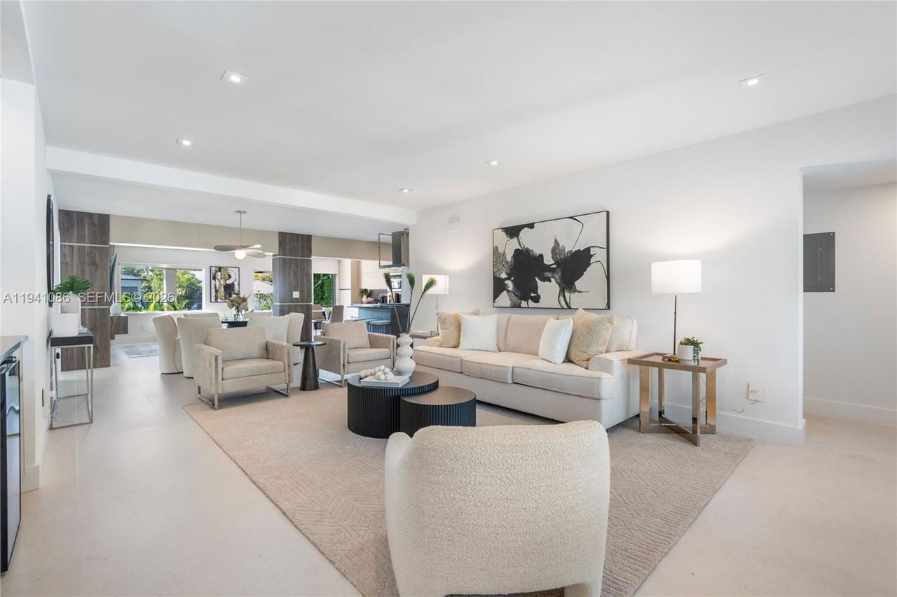 7810 Hawthorne Ave #SFH - Photo 7 of 8