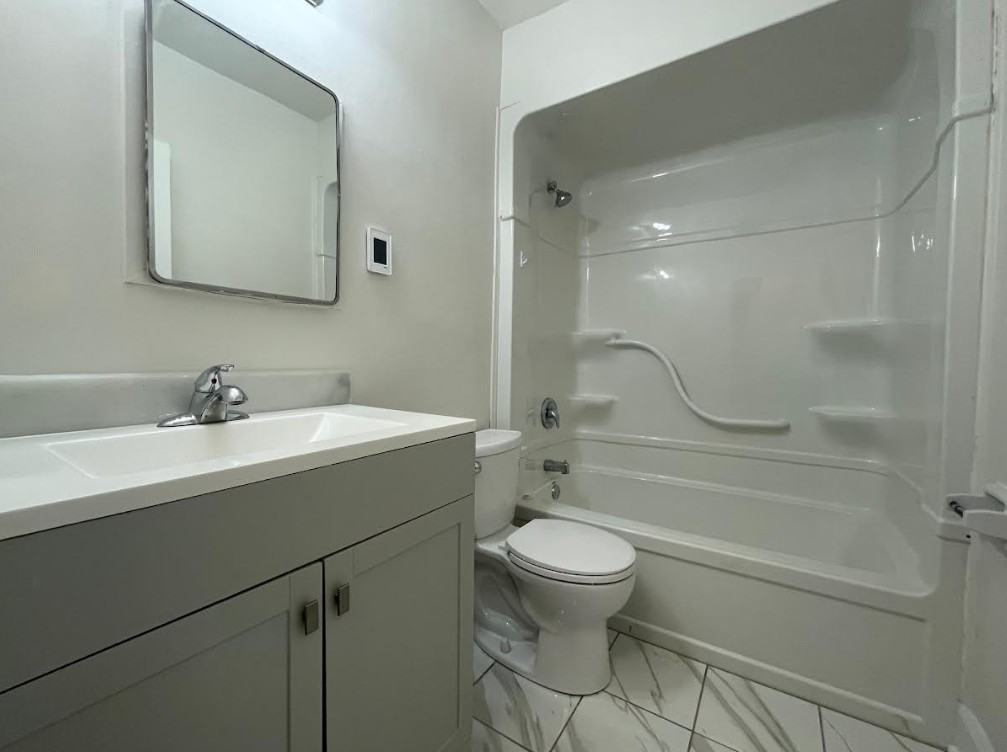 222 Queen St #601 - Photo 4 of 10