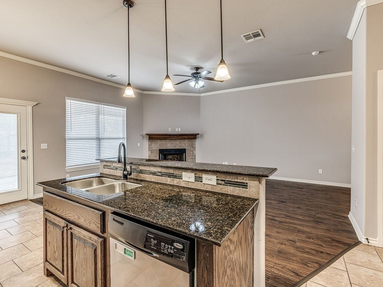 417 Kimberly Dr - Photo 7 of 26