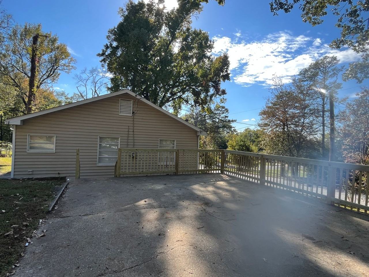 54 Douglas St - Photo 7 of 24