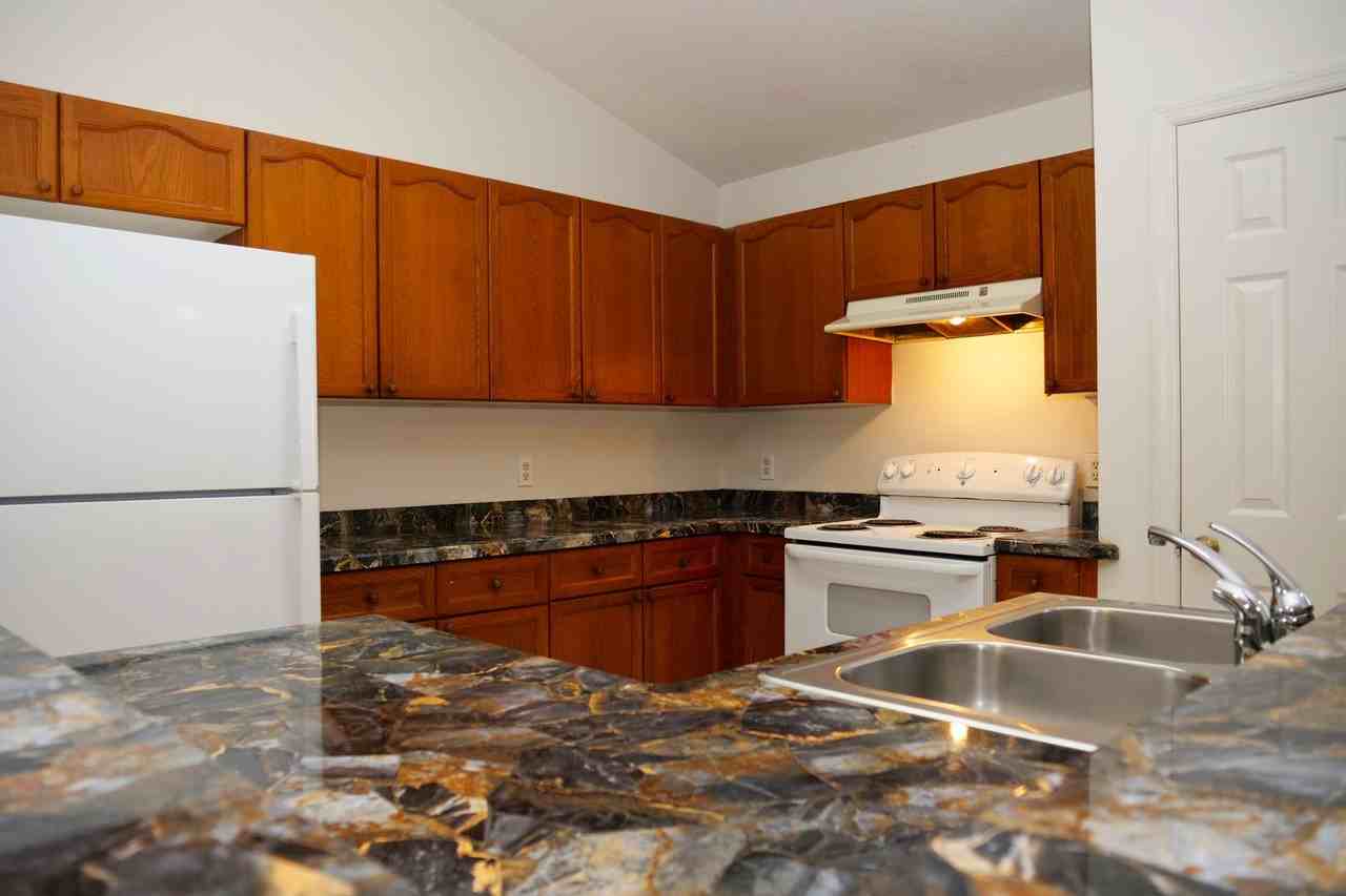 415 Danube Way - Photo 7 of 18