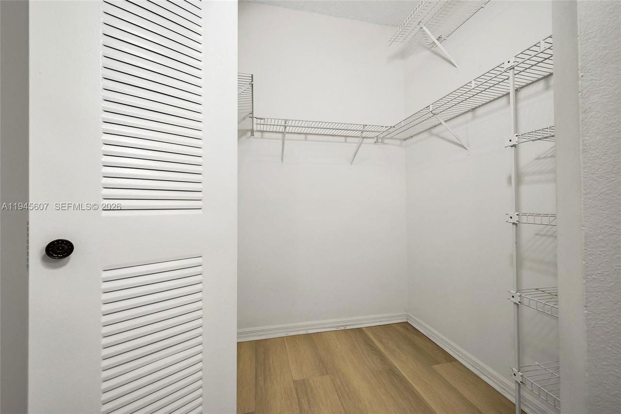 1210 Sorrento Dr - Photo 6 of 8