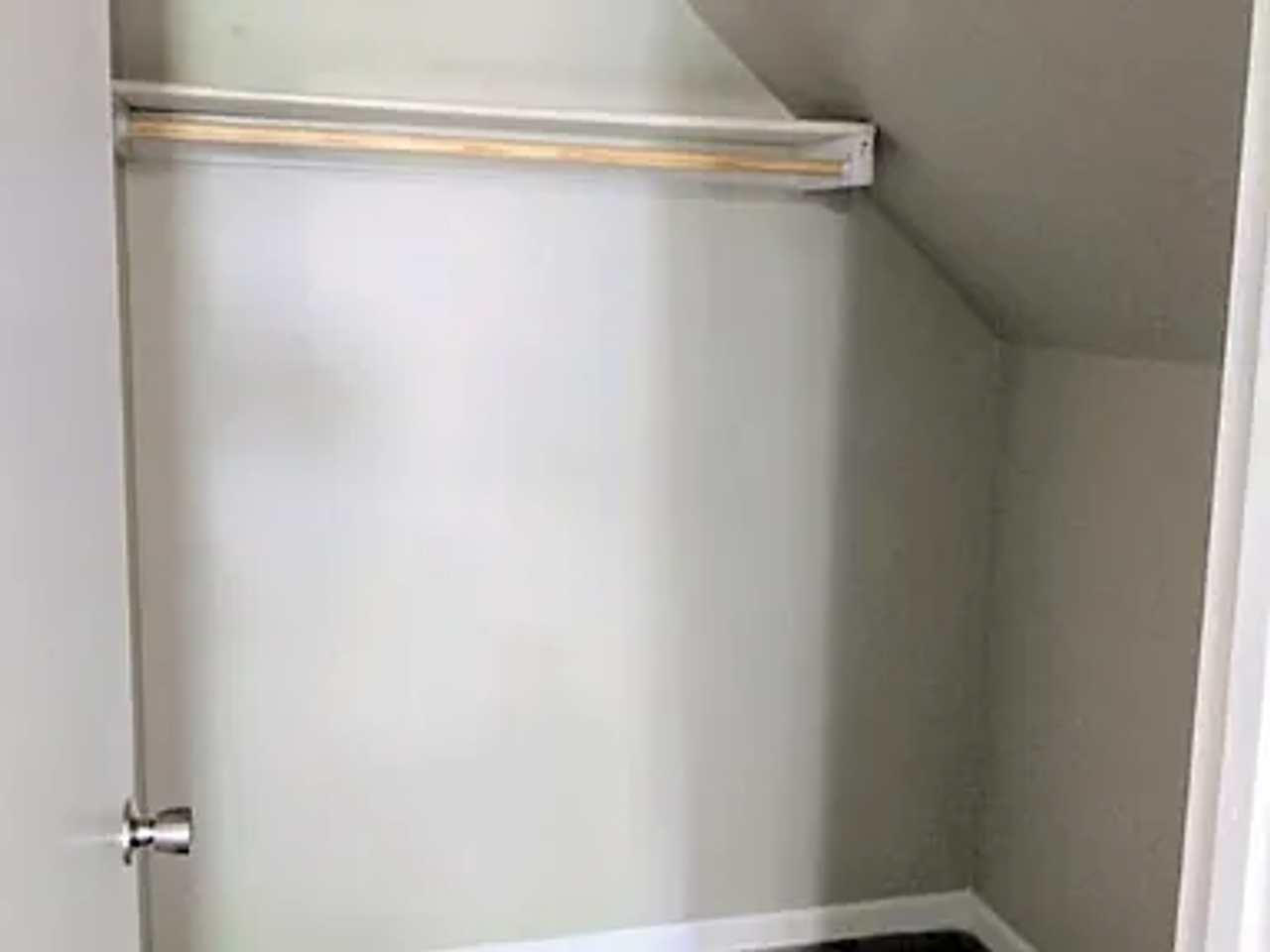 1014 N 32nd St - Photo 2 of 18