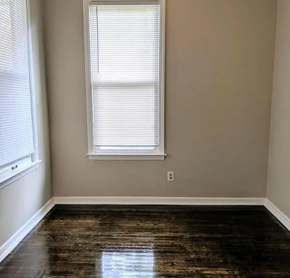 1014 N 32nd St - Photo 4 of 18