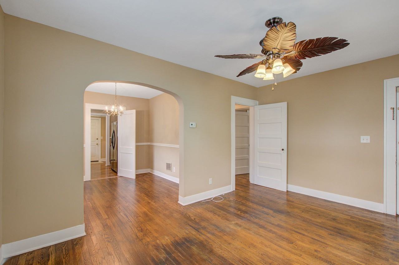 15 Addlestone Ave - Photo 4 of 8