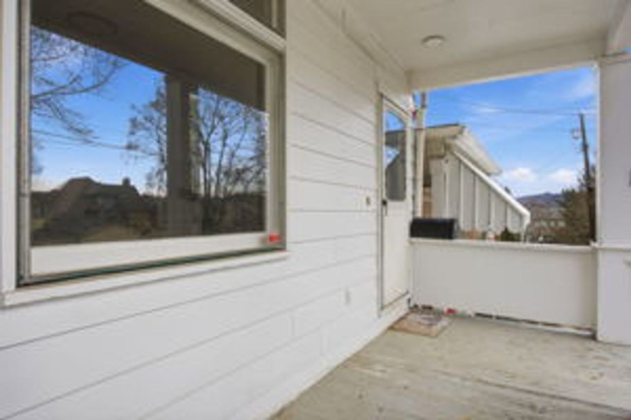 312 Midland Ave - Photo 7 of 24