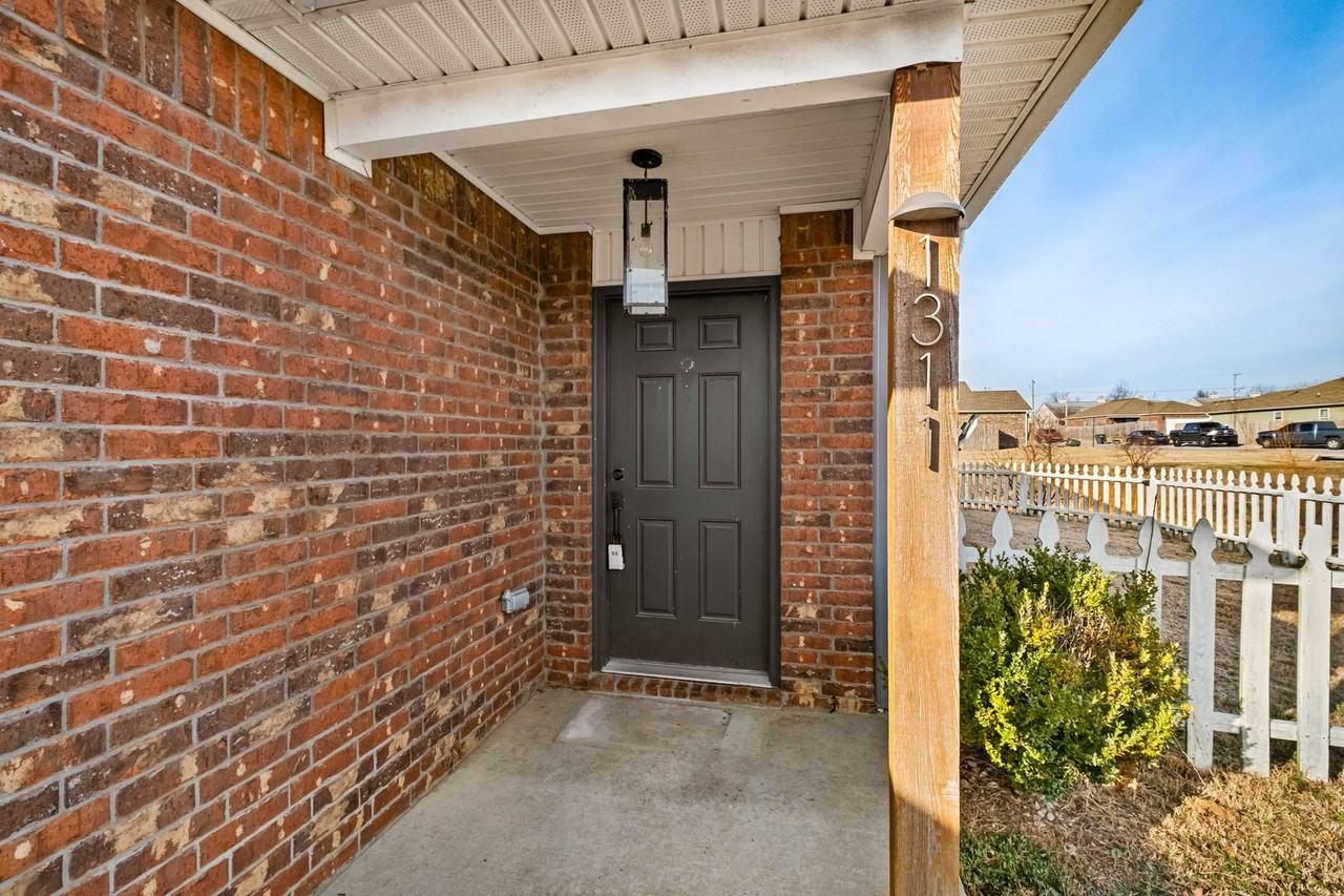 1311 S Scissortail Ln - Photo 4 of 26