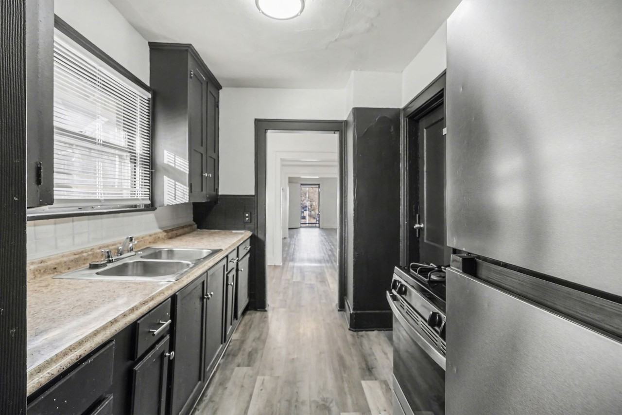 2219 E Gregory Blvd - Photo 7 of 14