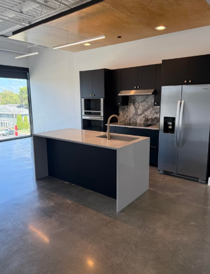 1131 Fairview Ave - Photo 4 of 12